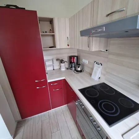 Ruhige Einliegerwohnung+terrasse شقة